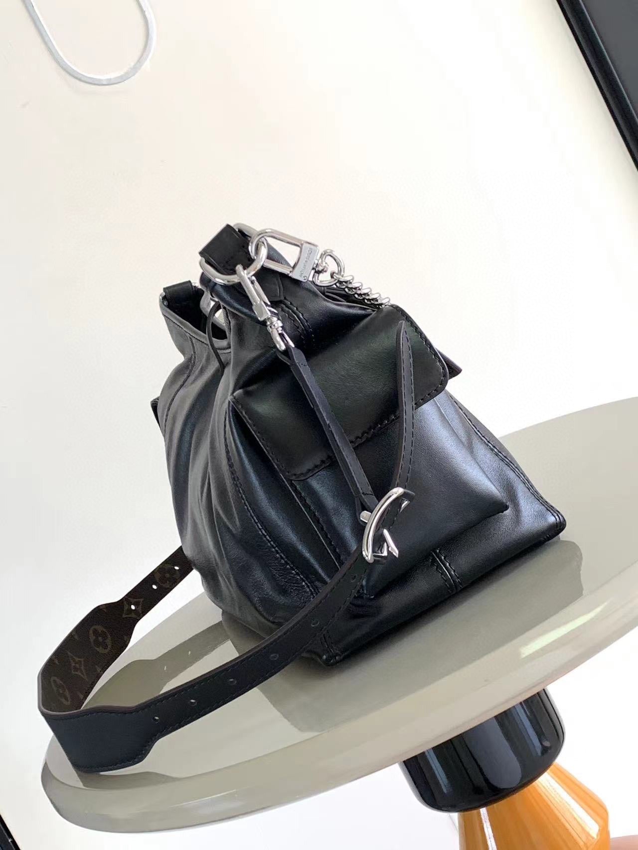 Exquisite leather bags-391